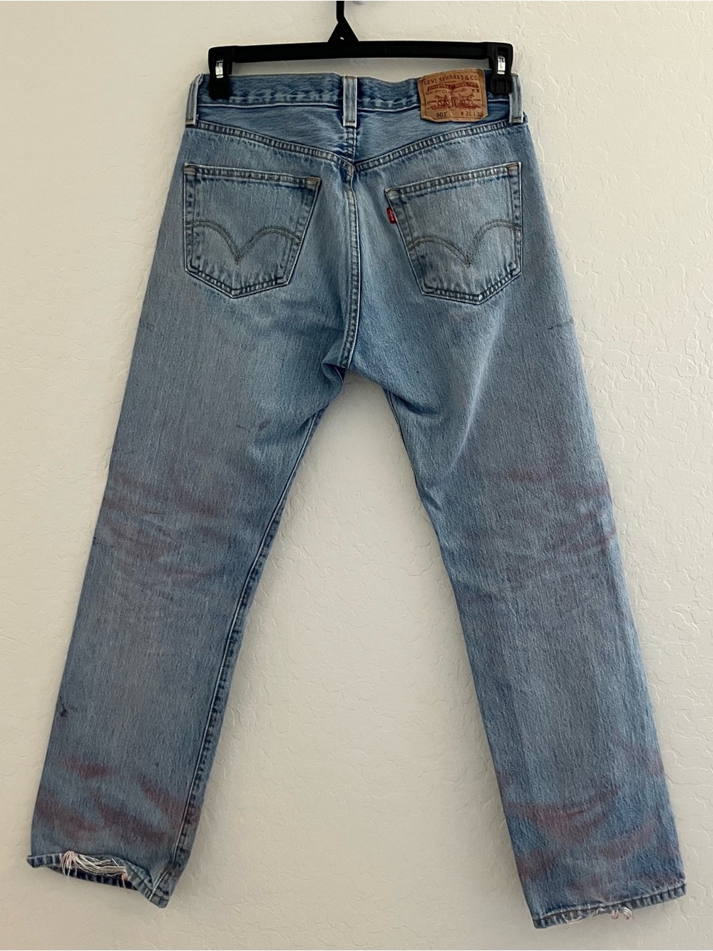 💙 Levi’s 501 Men’s Original Button Fly Jeans W31 L30 Y2K Distressed Paint - Picture 12 of 17